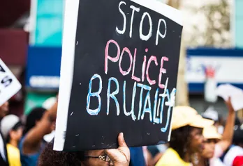 defund-police-protest-sign