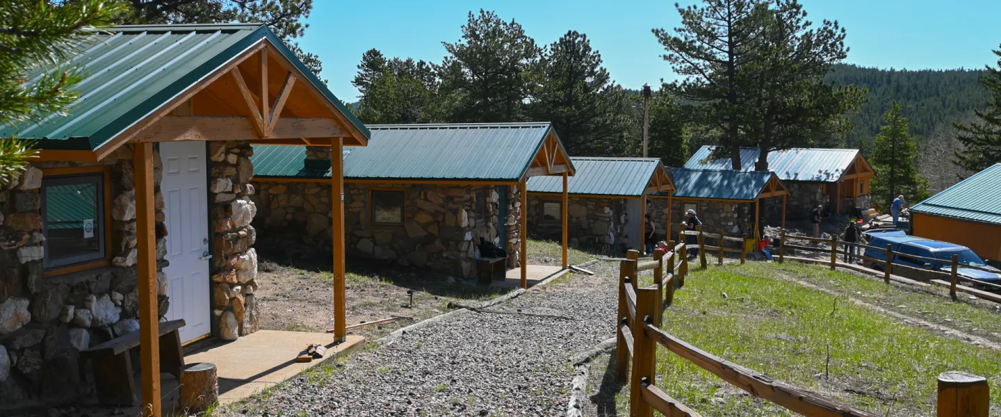 Tumbleson Lake Cabins